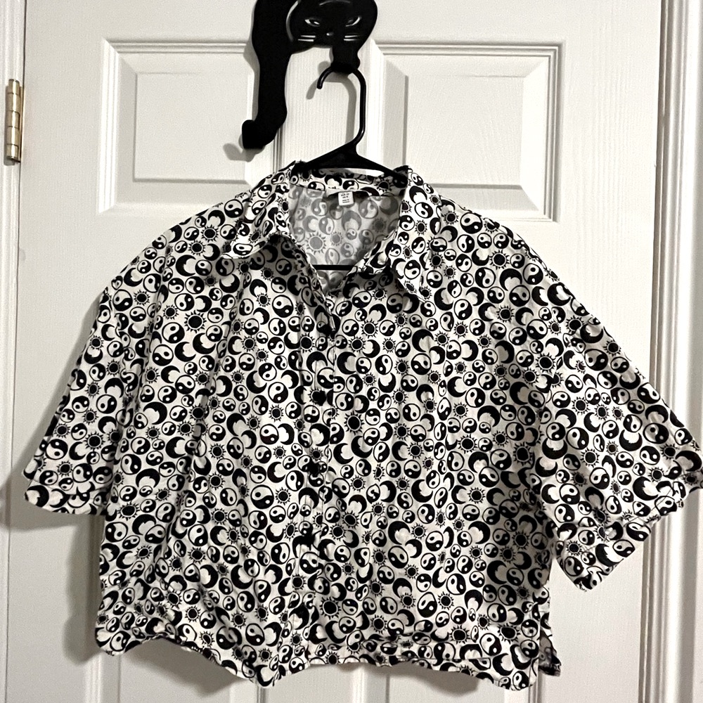 Topshop Cropped Button Down